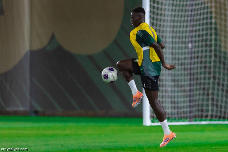 مروان وسعود مع «الأخضر»