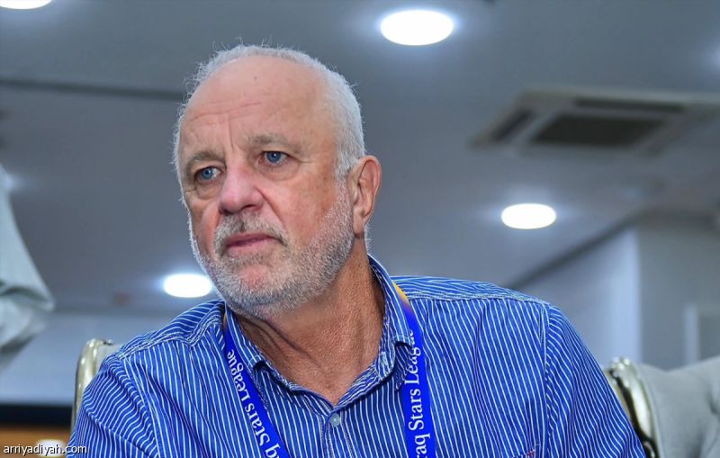 العراق يصل على طائرة خاصة.. ويستقر في ماريوت