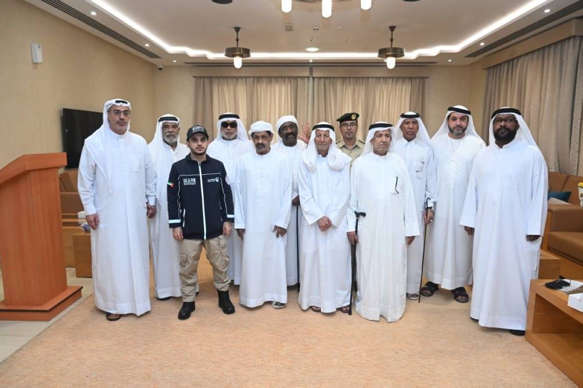 «النقل والإنقاذ» في شرطة دبي تحتفي باليوم العالمي للمسنين
