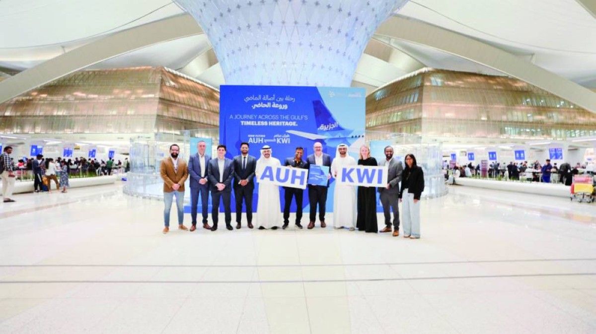 طيران الجزيرة يستأنف رحلاته إلى أبوظبي والعين