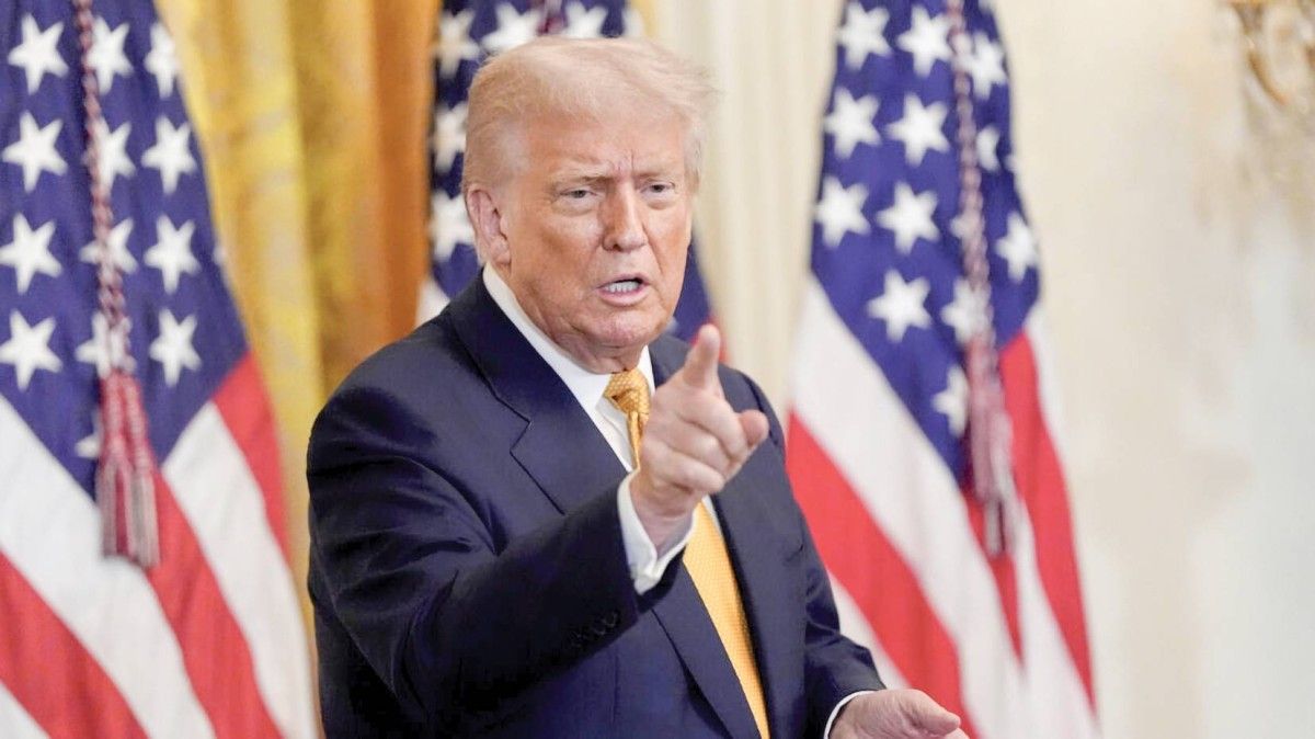 الإغلاق الحكومي الأمريكي قد يستمر لأسابيع والأزمة بين الديمقراطيين والجمهوريين تتعمق