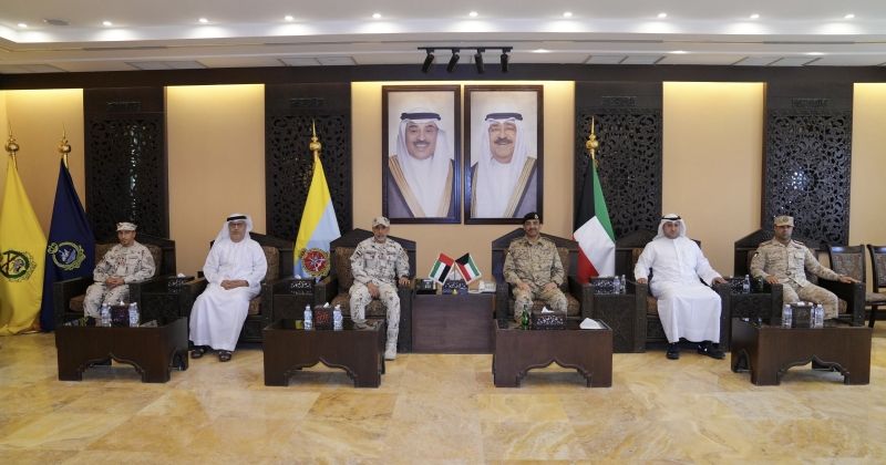 رئيس الأركان بحث ونائب رئيس الأركان الإماراتي تبادل الخبرات والارتقاء بالقدرات الدفاعية