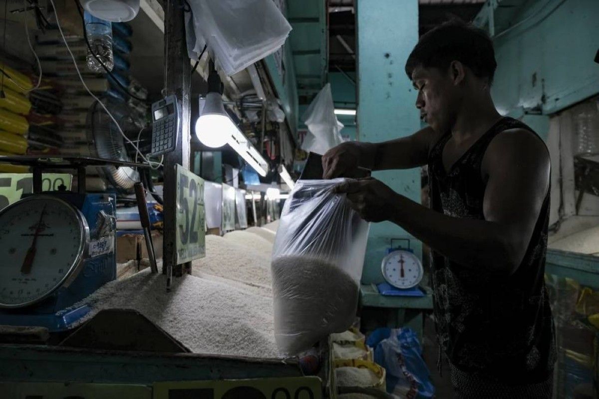 الفلبين تمدد حظر استيراد الأرز حتى أبريل لدعم المزارعين المحليين