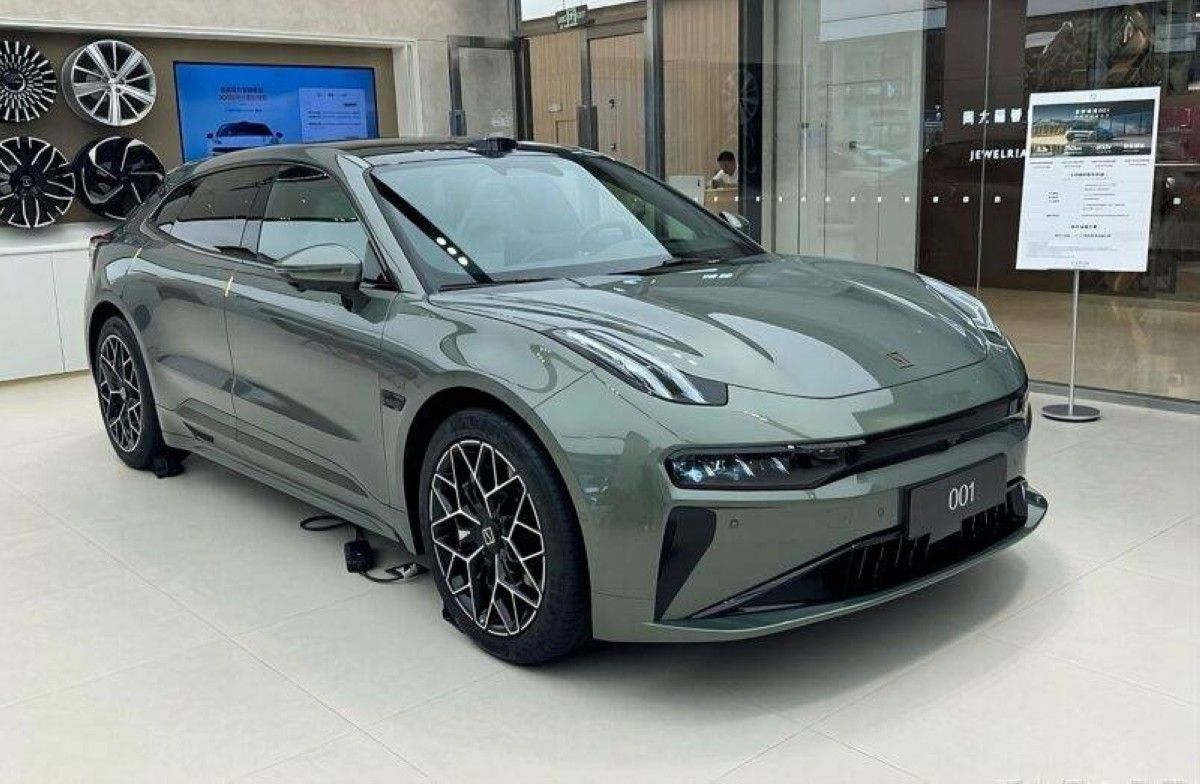 الصين تتحدى تسلا.. سيارة بمدى 800 كم وشحن في 7 دقائق فقط!