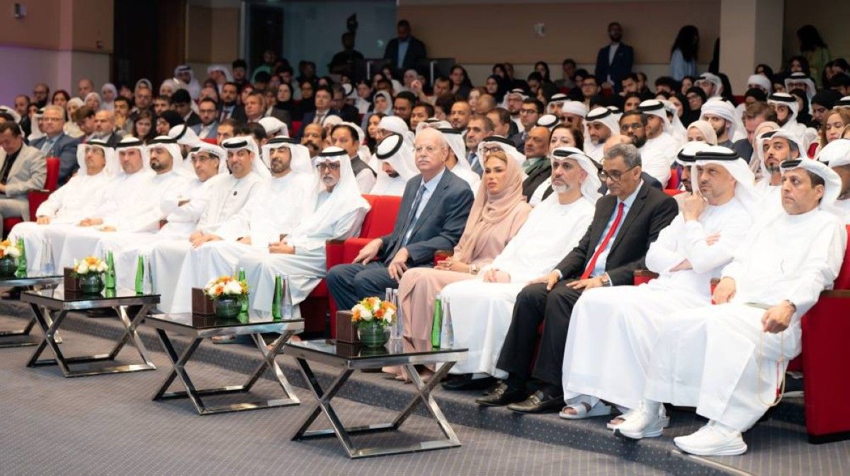 نهيان بن مبارك: تنمية الشباب هدف رئيسي في الإمارات