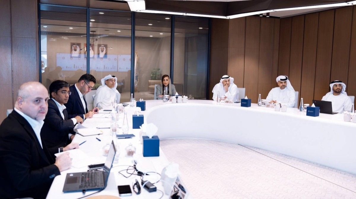 بدور القاسمي تقود اجتماع «شروق» و«إيجل هيلز» وتستعرض إنجازات المشاريع