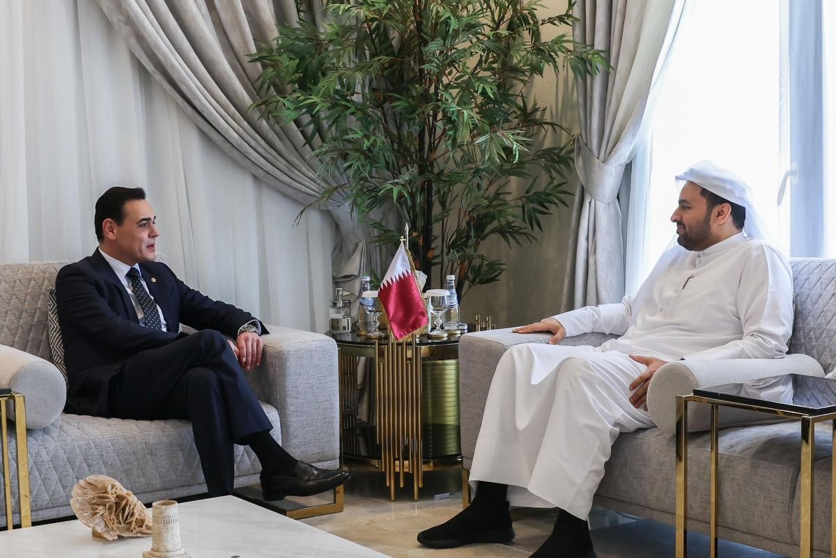 وزير الدولة بوزارة الخارجية يجتمع مع وزير العلاقات الخارجية في جمهورية الباراغواي