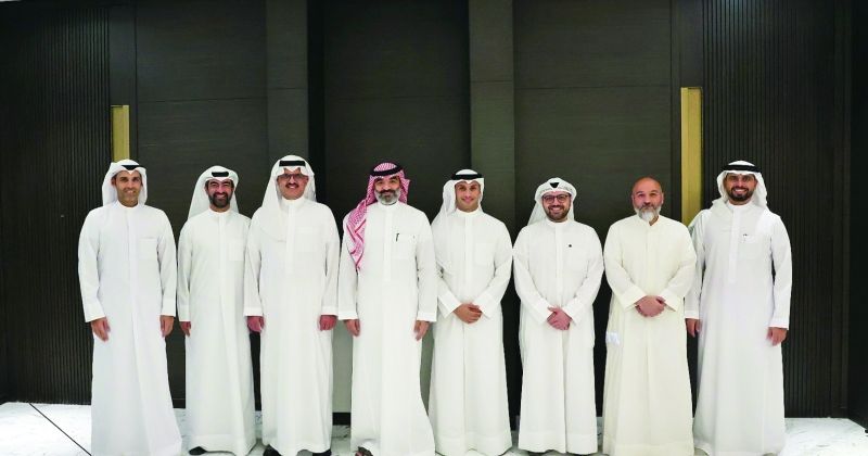 السفير ووزير الاتصالات السعوديان يلتقيان رياديين كويتيين