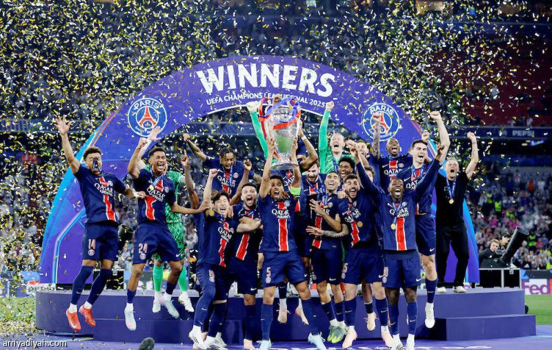 «يويفا» يتمسك بنظام دوري الأبطال