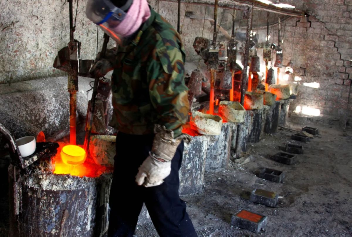 الصين تشدد ضوابط تصدير المعادن النادرة