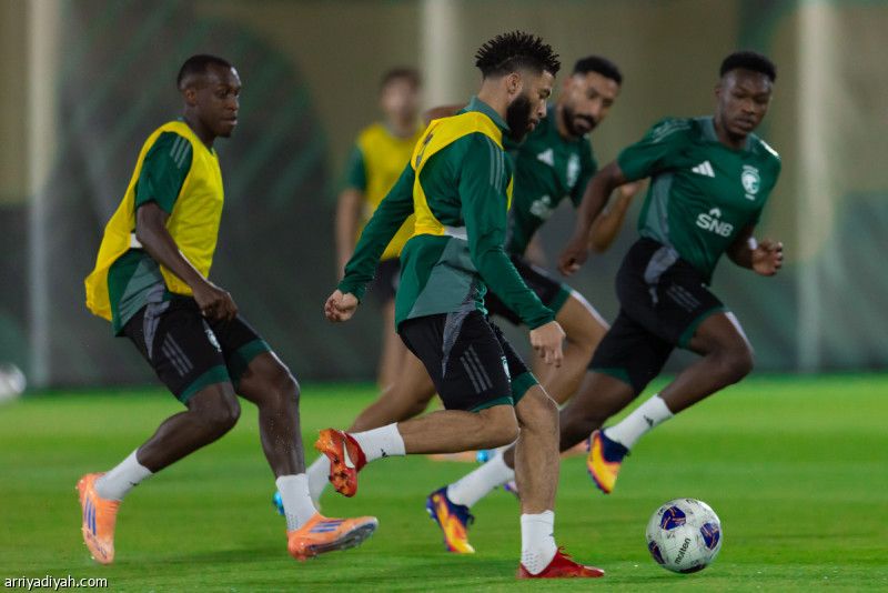 تدريب المنتخب.. لعبة مشتركة أصابت العبود
