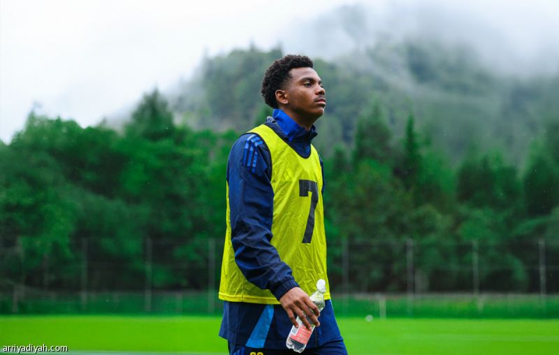 حقوي يغيب 5 مواجهات عن النصر