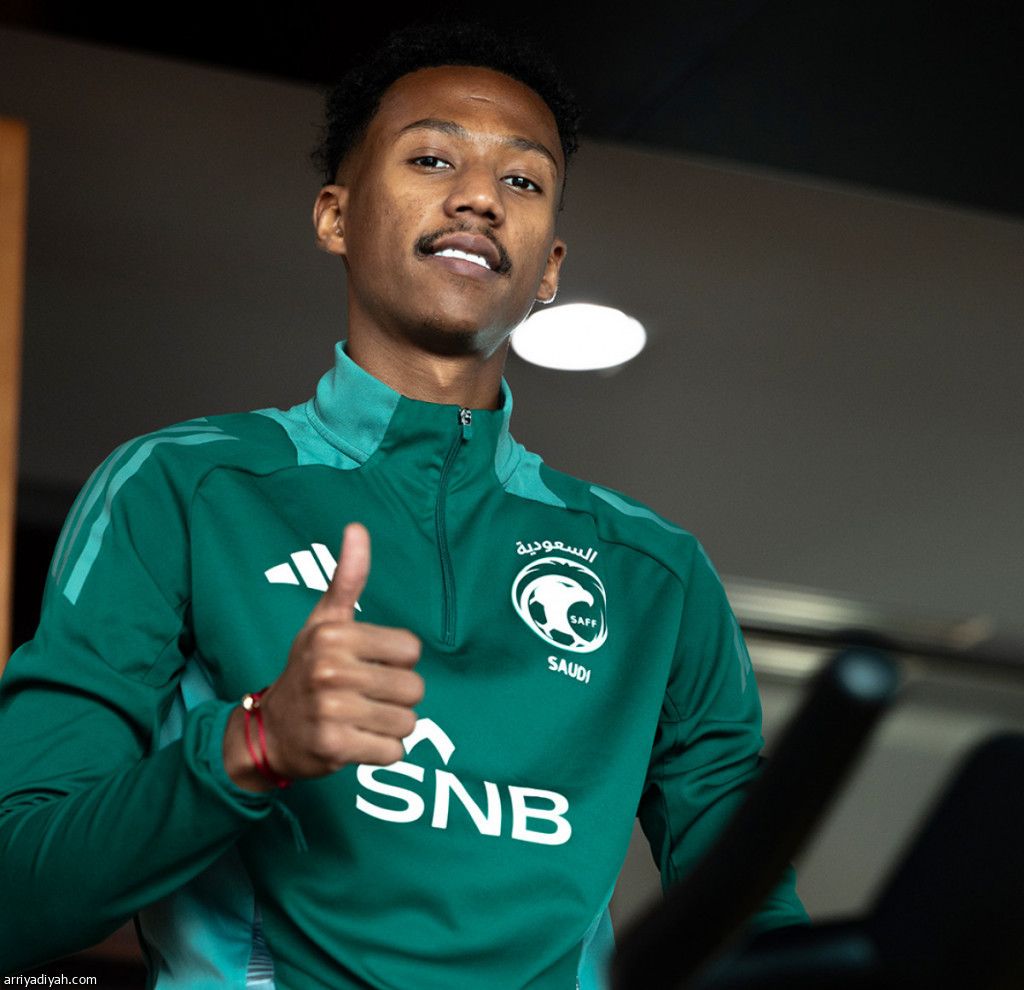 «الأخضر» يستأنف