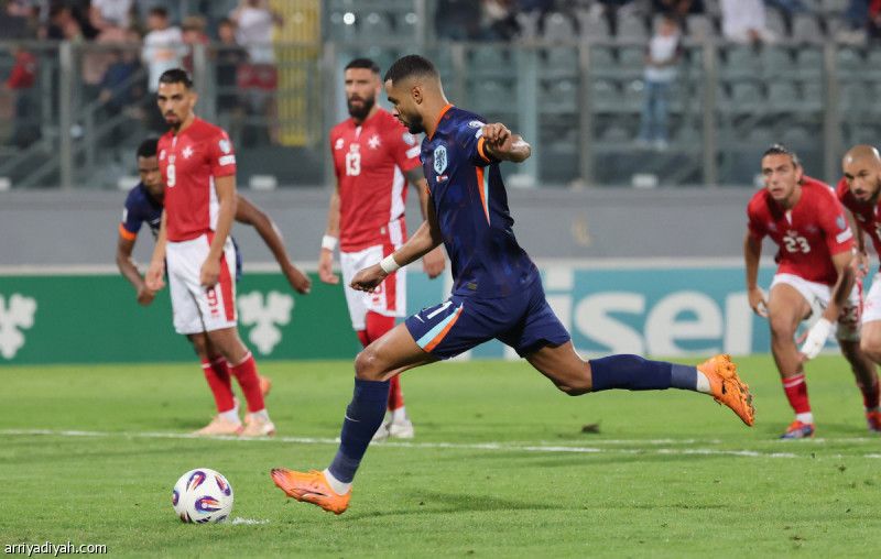 هولندا تعزز الصدارة.. وفنلندا تتمسك بالفرصة