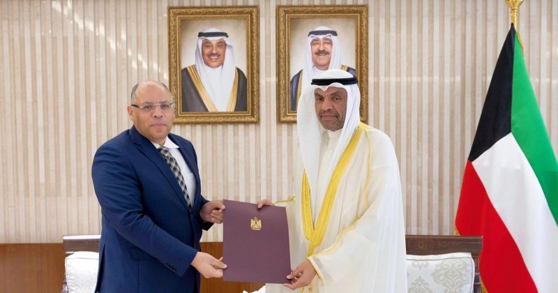 سمو الأمير يتلقى دعوة من الرئيس المصري لحضور قمة شرم الشيخ غدا