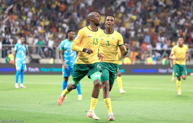 جنوب إفريقيا إلى المونديال الرابع.. ونيجيريا إلى الملحق