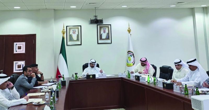 جانب من اجتماع لجنة الصحة والتعليم بمجلس محافظة الجهراء