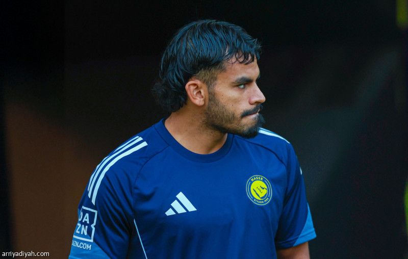 تمزق يبعد الناصر 6 أسابيع