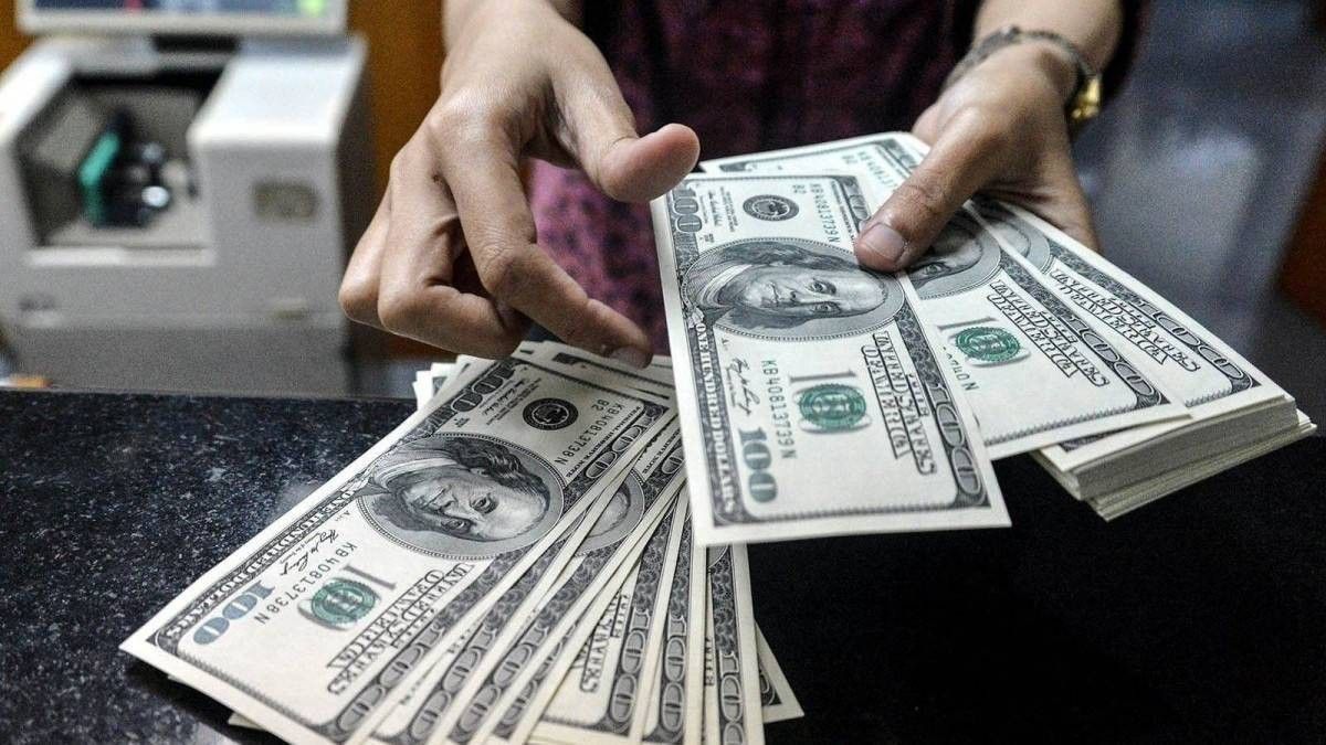 استقرار الدولار مع رهان المستثمرين على خفض الفائدة الأمريكية