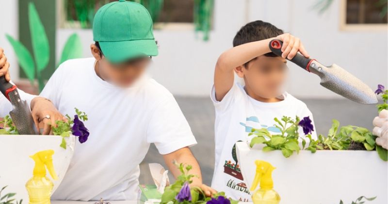 مدارس «التربية» تغرس الوعي البيئي في نفوس الطلبة من خلال «أسبوع التخضير»