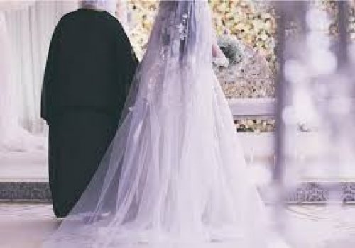 شاهد.. عريس سعودي يصور زوجته في ليلة الدخلة وينشر الفيديو في وسائل التواصل الاجتماعى (فيديو)