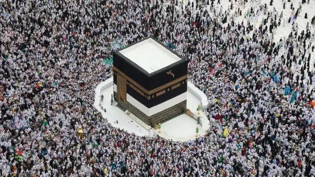 السعودية تعزز تجربة المعتمرين بتسهيلات رقمية متكاملة عبر منصة ”نُسك”