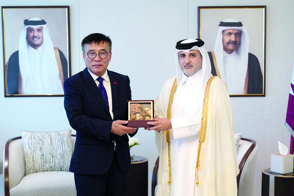 وزير البيئة يبحث التعاون مع نظيره في منغوليا