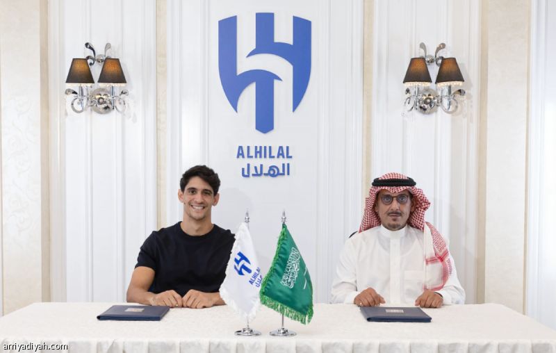 الهلال يبقي بونو حتى 2028