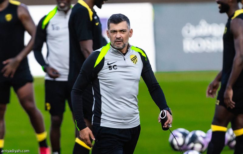 كونسيساو يستبعد عوار وميتاي وسيميتش