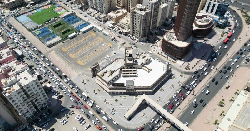وزير العدل: لجنة لإعداد مشروع مرسوم ينظم تملك الكيانات الاستثمارية للعقارات