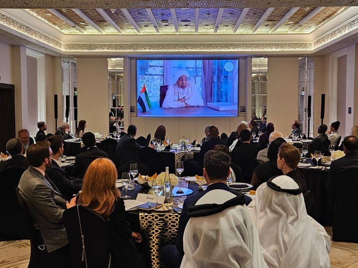 عبدالله بن بيّه يدعو إلى إطار أخلاقي عالمي للذكاء الاصطناعي