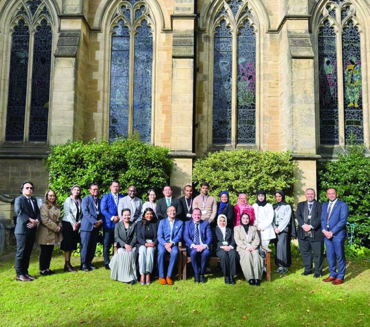 «غرفة الشارقة» تختتم «برنامج القيادة الاستراتيجية» في أكسفورد وكامبريدج