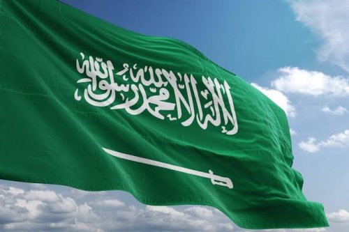 قرار هام للمقيمين اليمنيين.. السعودية تفرض شروطاً جديدة على تأشيرات الزيارة العائلية !!