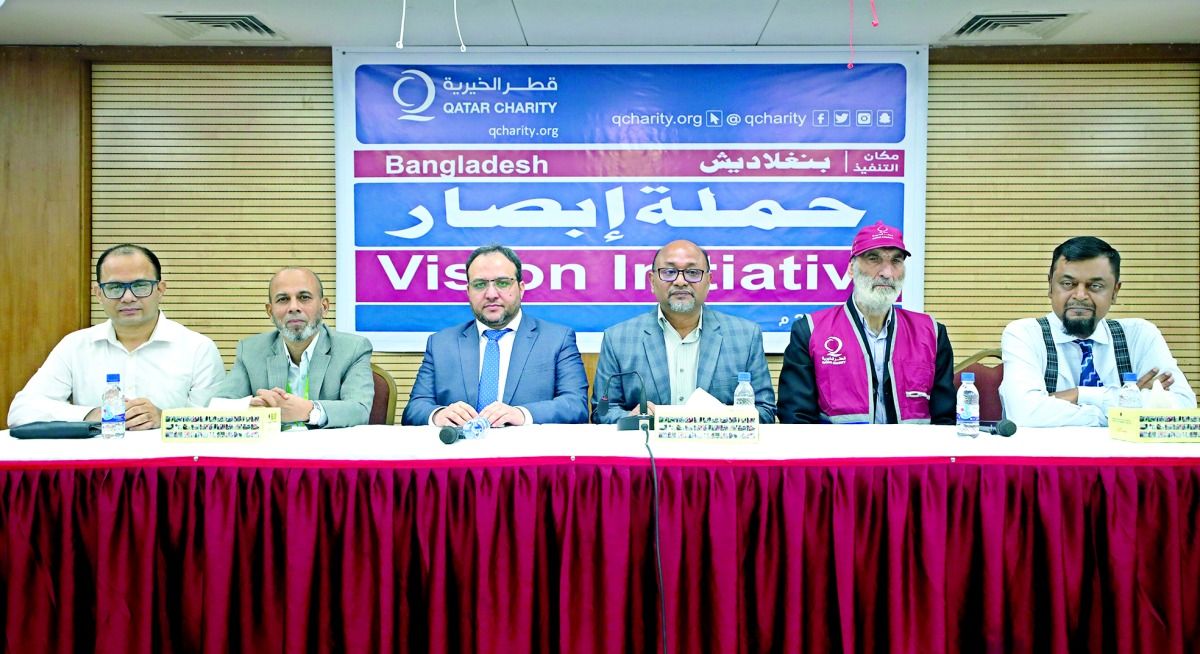 قطر الخيرية تجري عمليات العيون في بنغلاديش