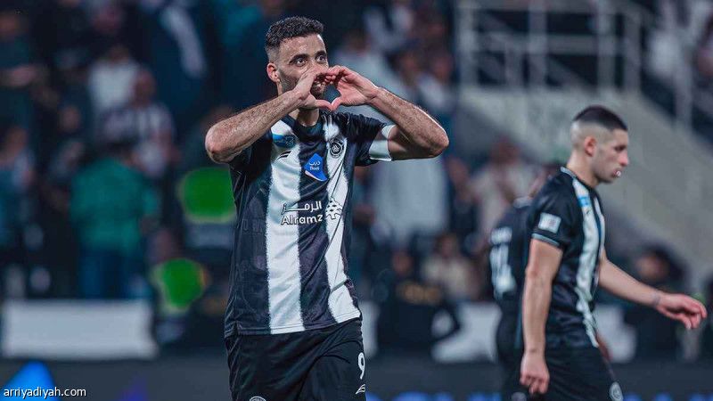 حمد الله يخضع لـ «البلازما».. ويغيب 10 أيام