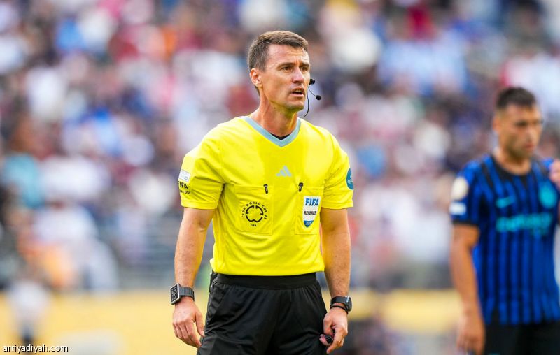تاتاشيف يقود مواجهة الهلال والسد