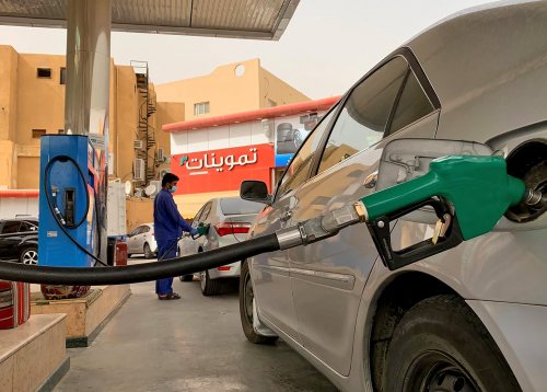 عاجل: الخبر المزيف الذي خدع الملايين حول تخفيض أسعار البنزين في السعودية - موقع حال الخليج يكشف الحقيقة!