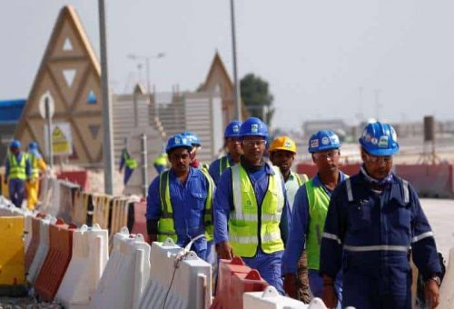 رسمياً: السعودية تحطم نظام الـ50 عاماً وتحرر 13 مليون عامل... قرار تاريخي يغير خريطة العمل في المملكة نهائياً!