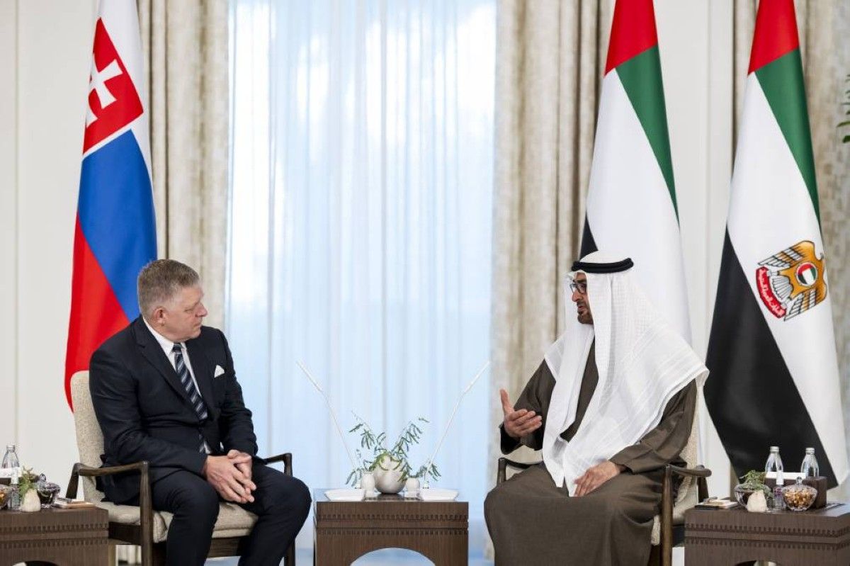 محمد بن زايد ورئيس وزراء سلوفاكيا يبحثان علاقات البلدين