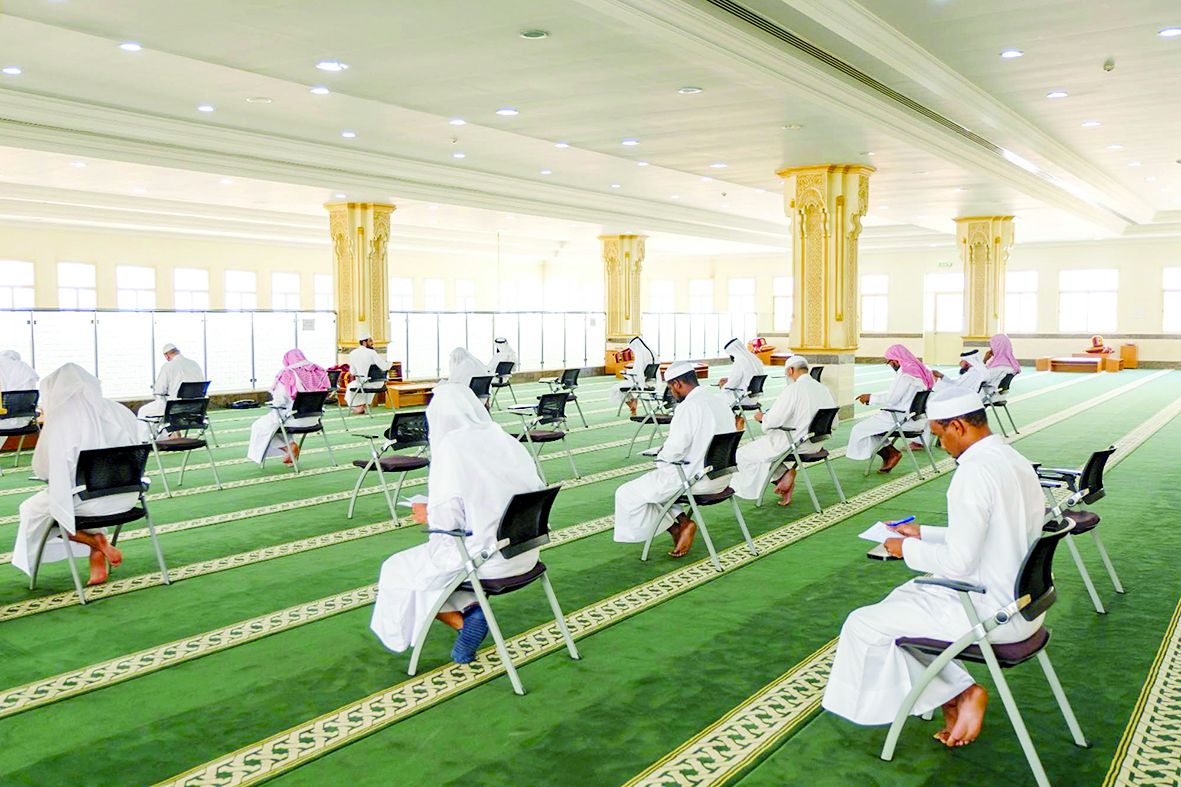 50 مشاركاً في دورة «فقه الجنائز والزكاة والصيام والحج».. «الدعـــوة» تعـــزز كـفــــاءة الأئــمــة