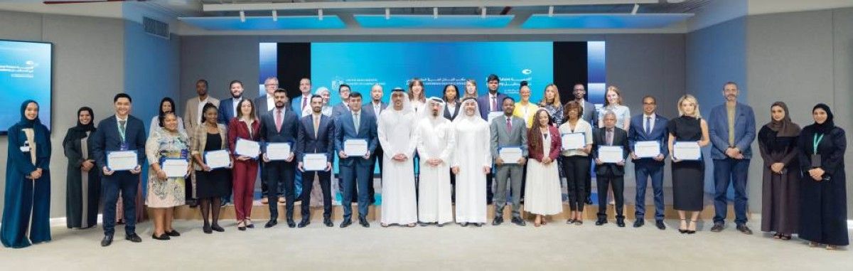 حكومة الإمارات تشارك خبراتها وتجاربها في الابتكار واستشراف المستقبل مع قيادات عالمية