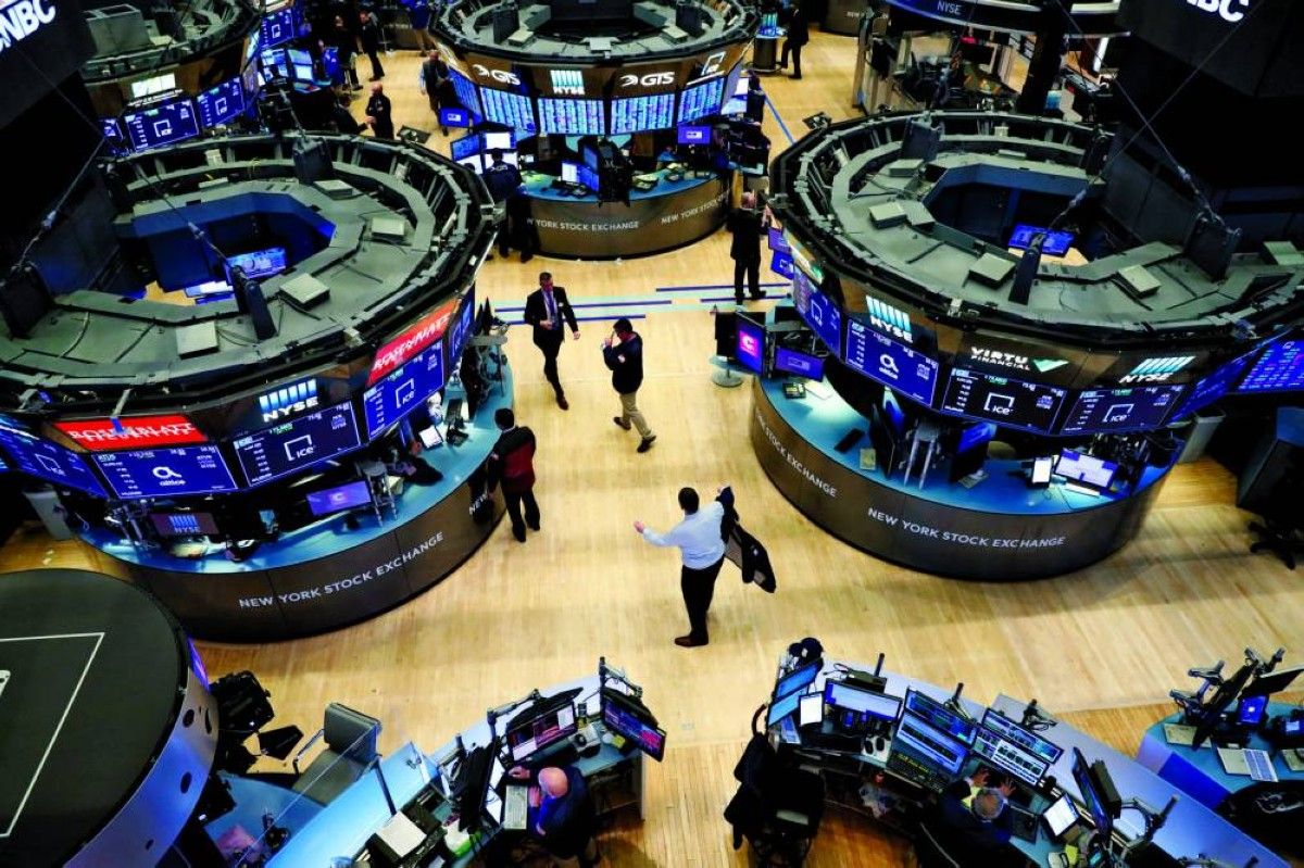 مستثمرو «وول ستريت» يقيّمون نتائج شركات كبرى