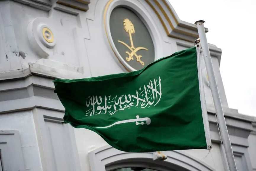 كل ما تريد معرفته عن الإقامة الدائمة في السعودية.. من يحق له التقديم؟