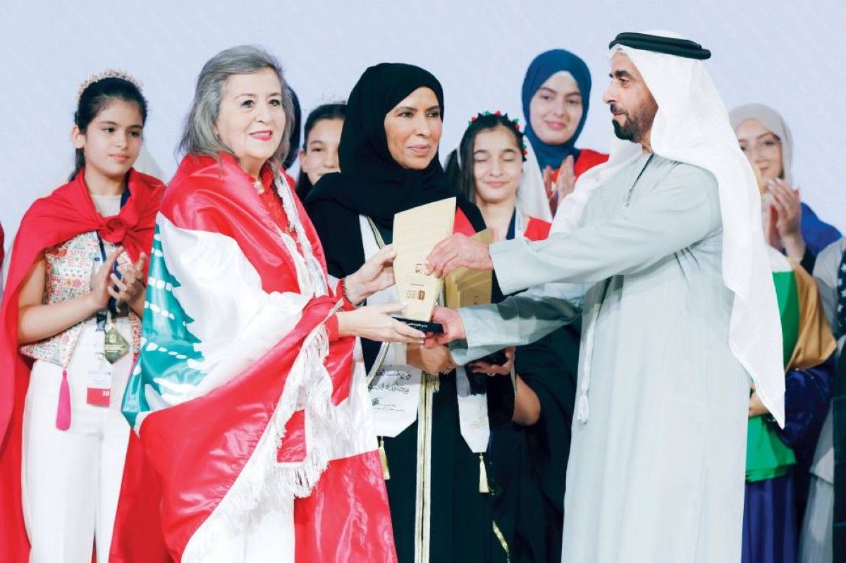 بحضور محمد بن راشد.. سيف بن زايد يكرّم مدرستي «عاتكة بنت زيد» الإماراتية و«طرابلس الحدادين» اللبنانية