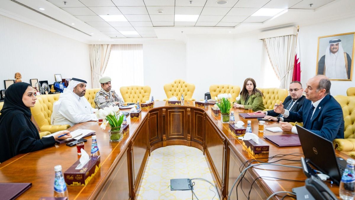 اللجنة الوطنية للقانون الدولي الإنساني واللجنة الدولية للصليب الأحمر تستعرضان سبل تعزيز التعاون
