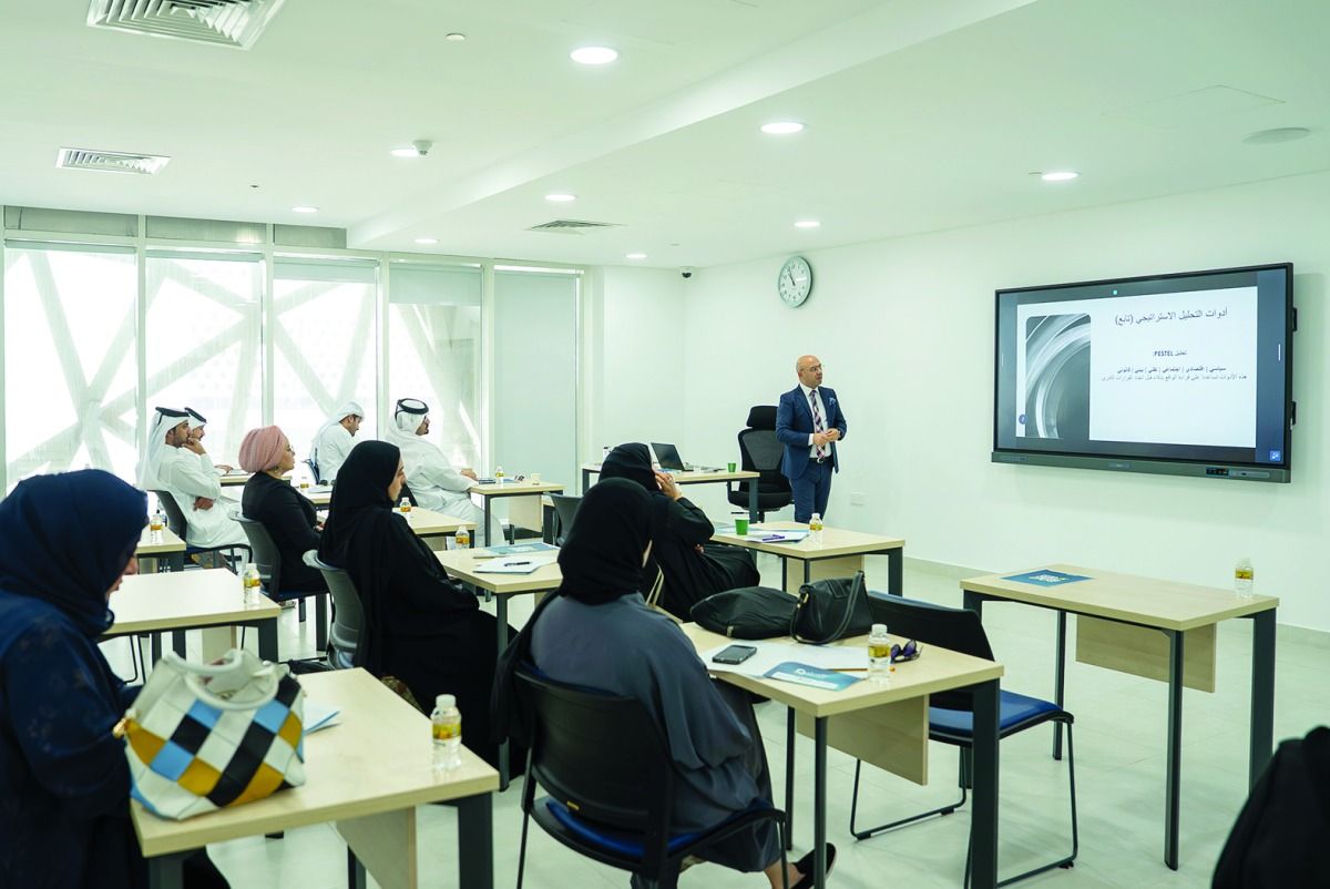 لكوادرها وبالمراكز التابعة بالتعاون مع الجامعة الوطنية الماليزية.. «العمل الاجتماعي» تطوّر مهارات التفكير الإستراتيجي