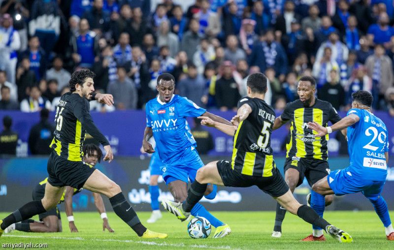 جمعة الهلال والاتحاد.. نتائج كبيرة والغلبة زرقاء