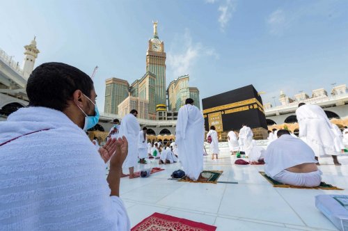 المعتمريين المصريين في ورطة.. السعودية تكشف تفاصيل صادمة لضوابط العمرة 1447… ماذا عن مدة التأشيرة الجديدة؟