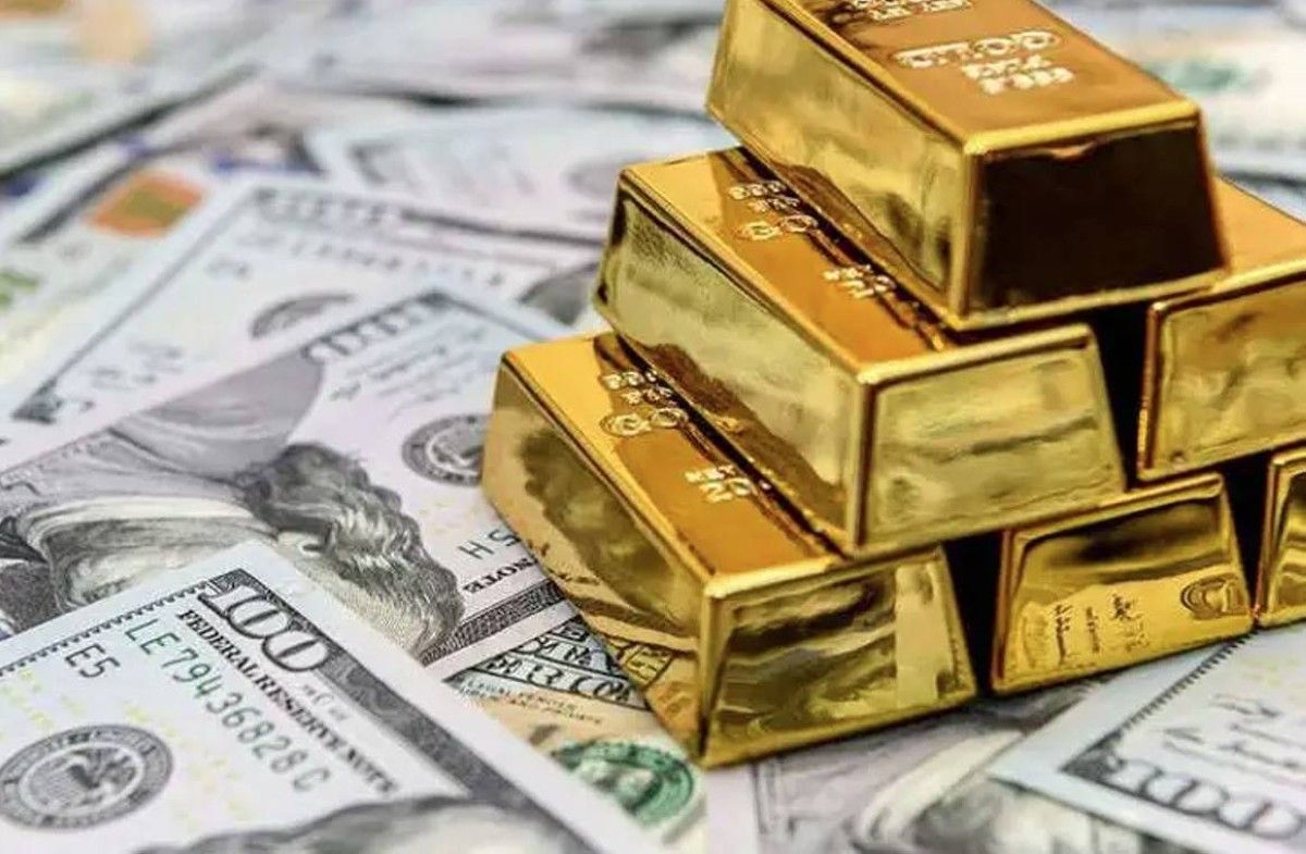 هل ينهي الدولار «شهر العسل» القياسي للذهب؟