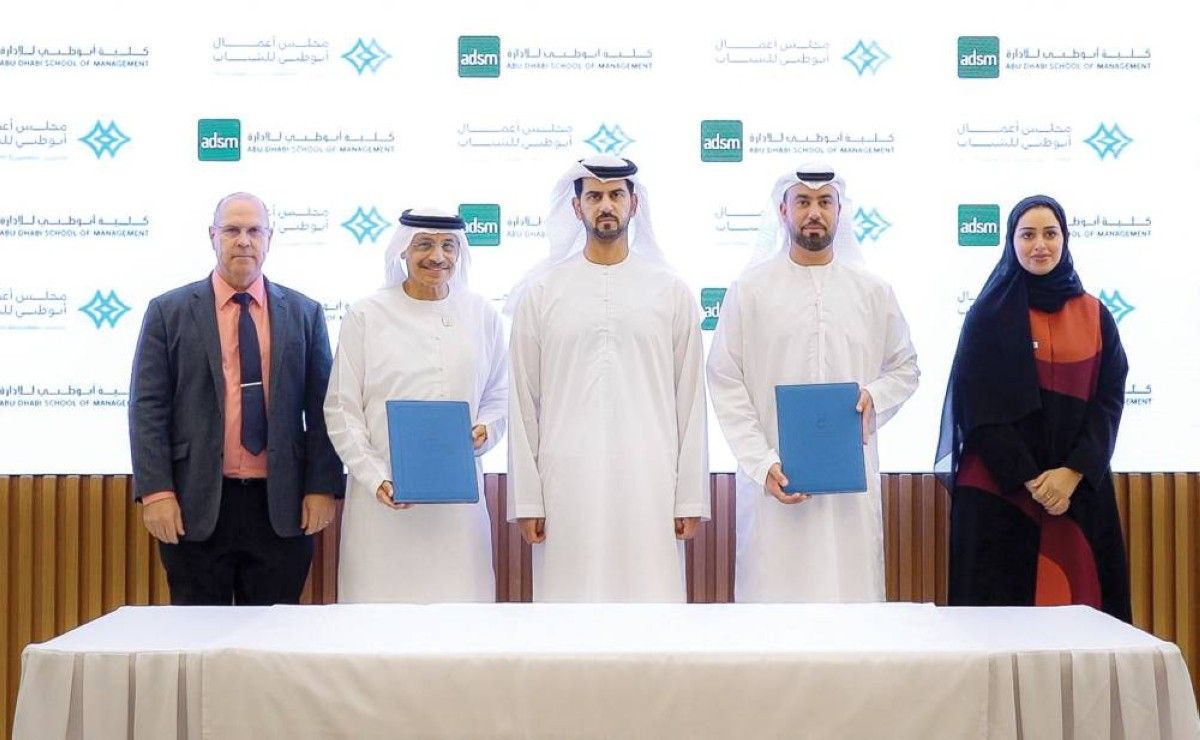 اتفاقية بين مجلس أعمال أبوظبي للشباب وكلية الإدارة لتعزيز ريادة الأعمال